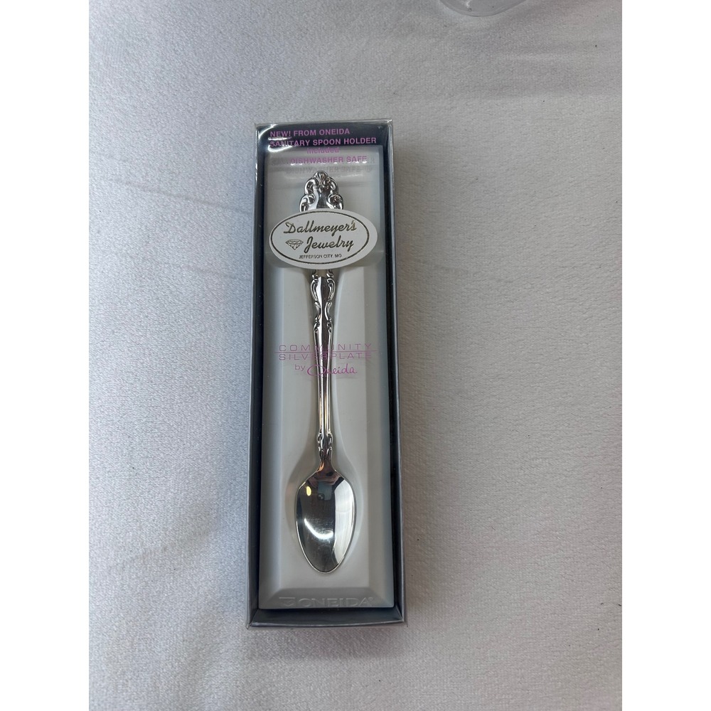 Oneida Affection‎ Feeder Silver Plated Spoon Made In Usa